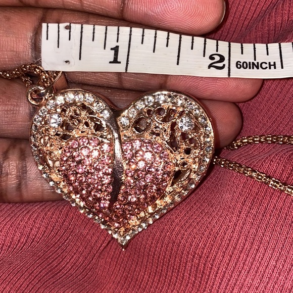 Super Sweetheart Cage Pendant on Rose gold chain - Picture 4 of 4